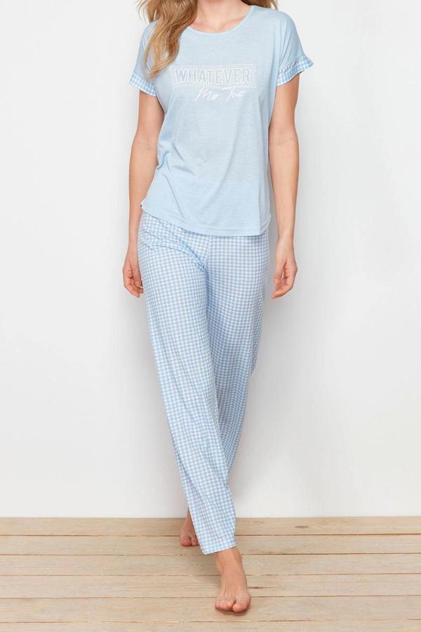 Tarz Rahat Kısa Kollu Boru Paça Pötikare ve Baskılı Örme Pijama Takımı - Image 1