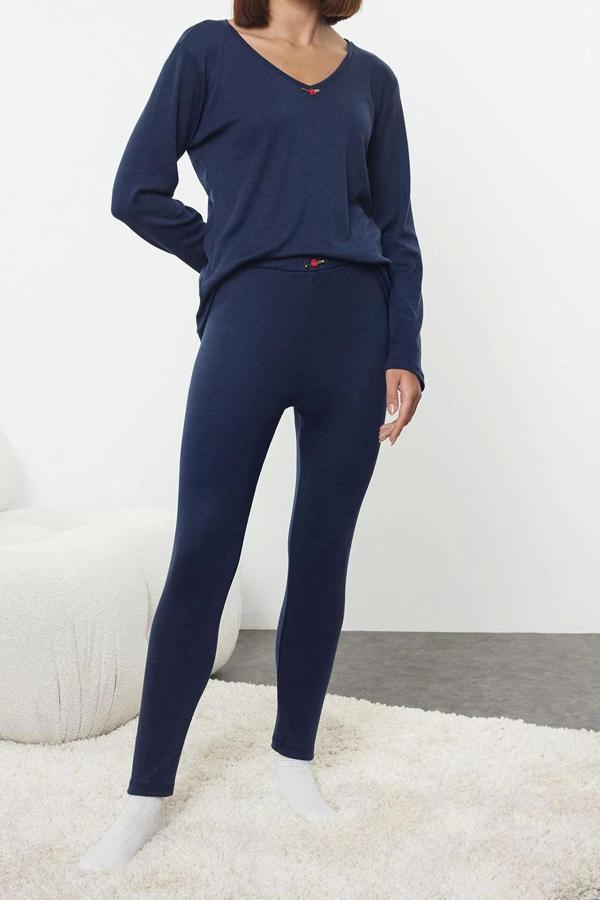 Tarz Rahat Uzun Kollu Boru Paça Gül Aksesuarlı Fitilli Örme Pijama Takımı - Image 1