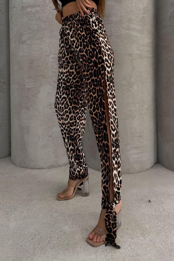 Lesa Wear Leopar Desenli Yumuşacık Yüksel Bel Likralı Yırtmaç Detaylı Jarse Pantolon Flared - Image 1