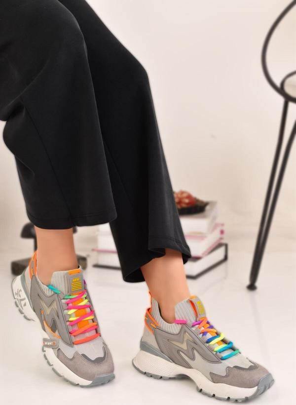 Modaonn Kadın Hafif Esnek Taban Renkli Bağcıklı Spor Ayakkabı Sneaker - Image 1
