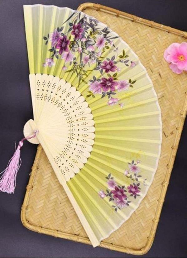 - Gelin Yelpazesi Mor Beyaz Çiçekli Ve Desenli Vintage Hediyelik Yelpaze - Image 1