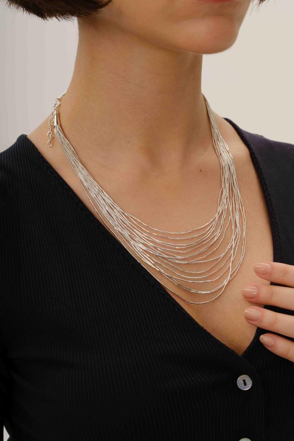 Gümüş özel tasarımlı modern görünümlü 15 sıralı kat kat likit kolye [barcode] - Image 1