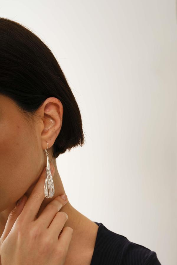 Gümüş özel tasarımlı modern görünümlü 14 sıra likit küpe [barcode] - Image 1