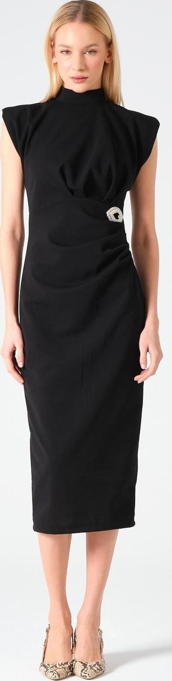 Kadın Drape Detaylı Vatkalı Broş Detaylı Elbise - Image 1