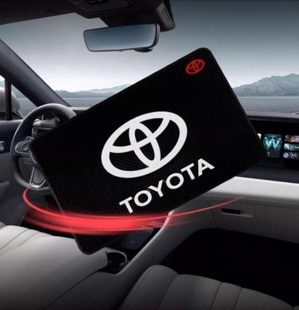 Herşey Fırsat Oto Telefon Kaydırmaz Tutucu Ped -Toyota - Image 1