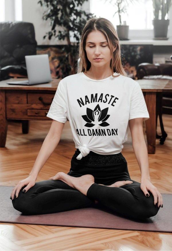 The Champ Clothing Namaste All Damn Day Yazılı Yoga Tasarım Baskılı Beyaz Kadın T-Shirt - Image 1