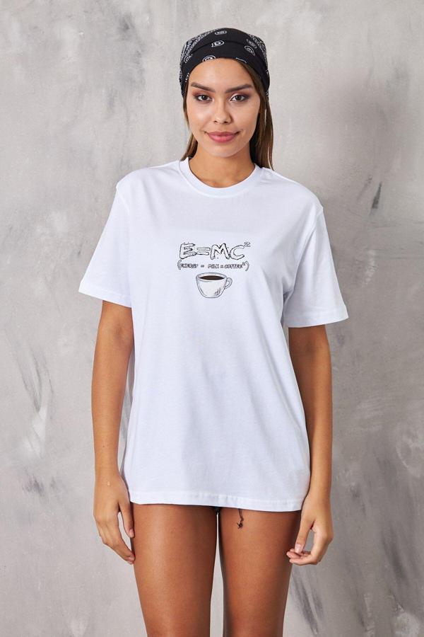 The Champ Clothing E=Mc2 Coffee Milk Energy Kahve Tasarım Baskılı Beyaz Kadın T-Shirt - Image 1