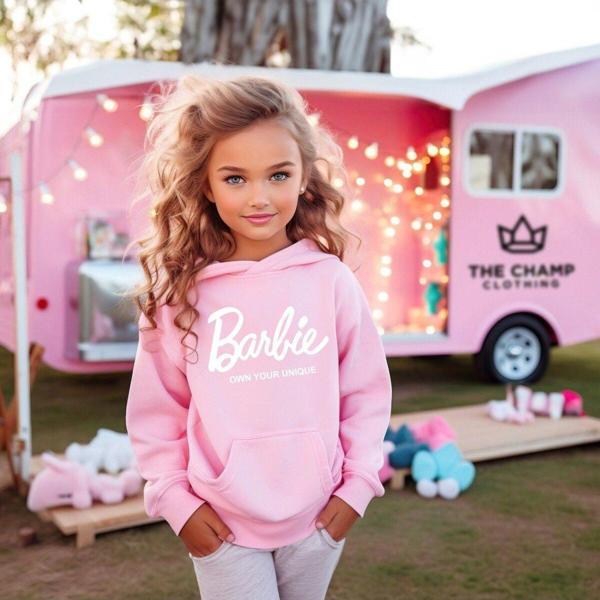 The Champ Clothing Kapüşonlu Içi Polar Barbie Own Your Unique Yazı Baskılı Pembe Unisex Çocuk Hoodie Sweatshirt - Image 1