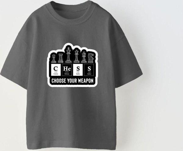 The Champ Clothing Choose Your Weapon Yazılı Satranç Tasarım Baskılı Füme Çocuk T-Shirt - Image 1