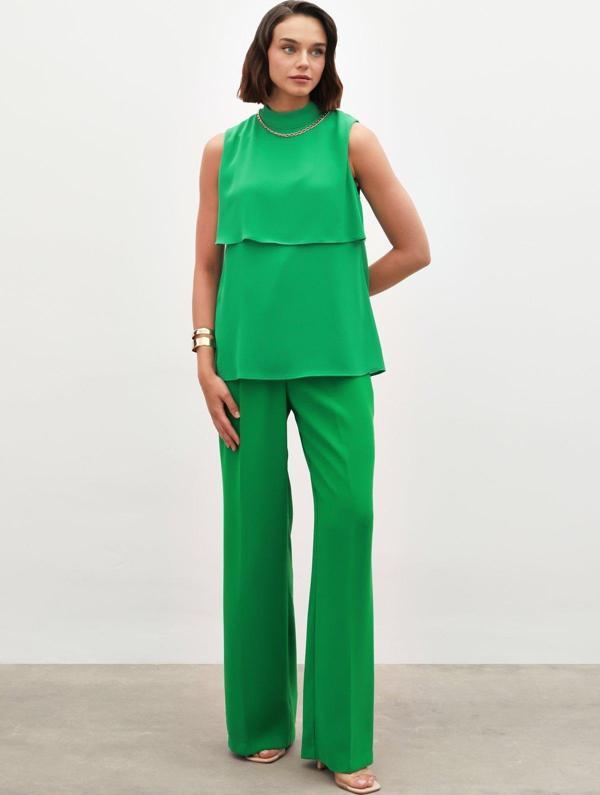 Aksesuar Detaylı Volanlı Bluz - Yeşil - Image 1