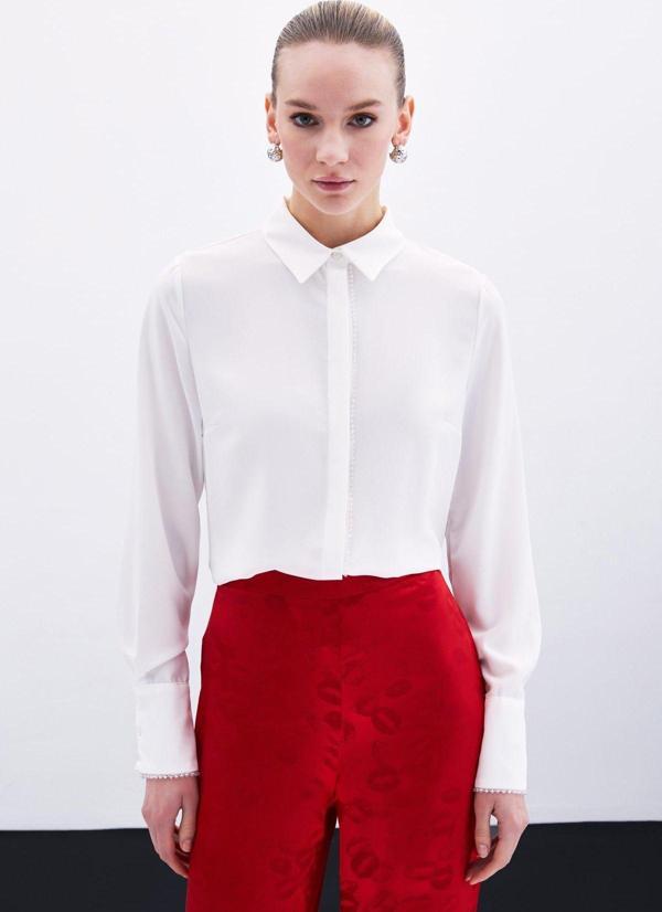 Boncuk Aksesuarlı Gömlek - Ekru - Image 1