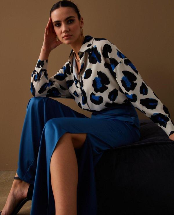 Renkli Leopar Desenli Salaş Gömlek - Sax Mavi - Image 1