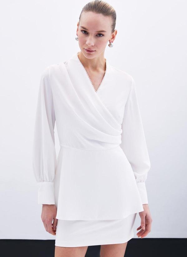 Boncuklu Yaka Kruvaze Bluz - Ekru - Image 1