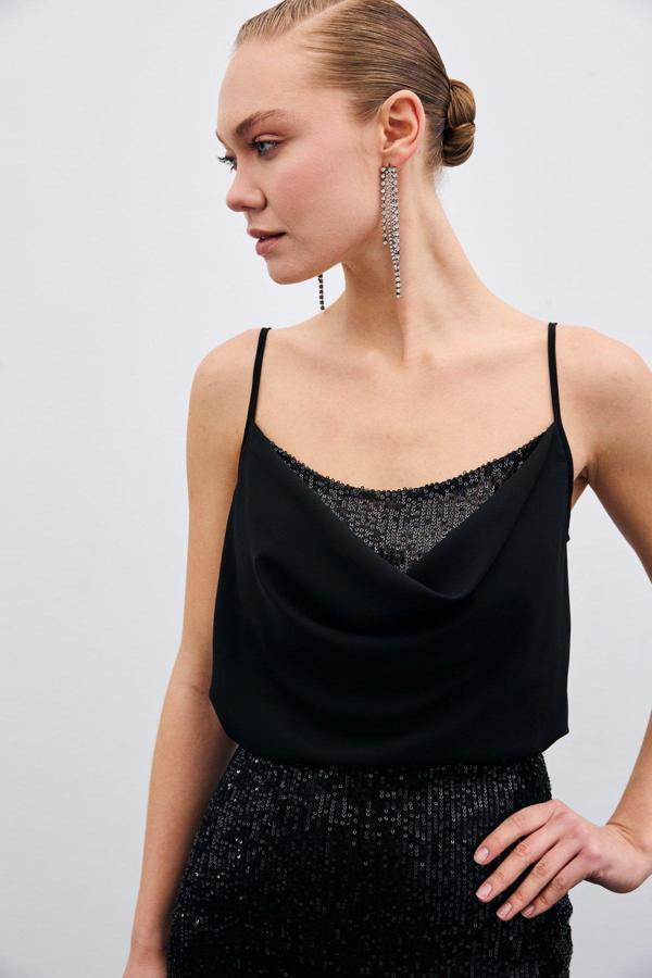 Degaje Yaka Bluz - Siyah - Image 1