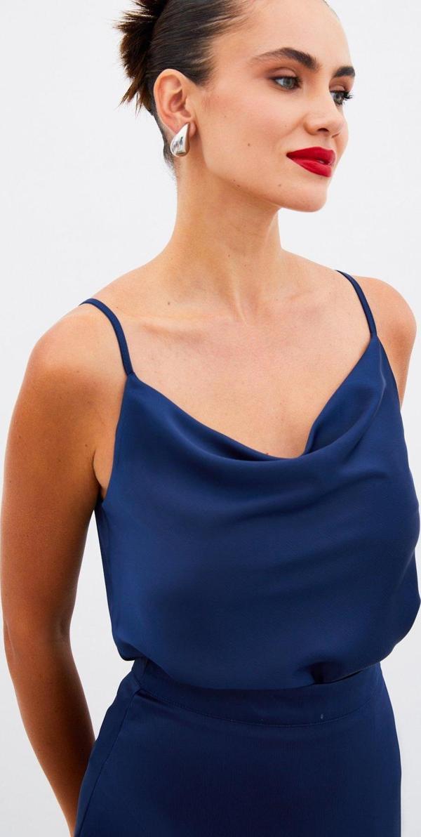 Degaje Yaka Saten Bluz - Lacivert - Image 1