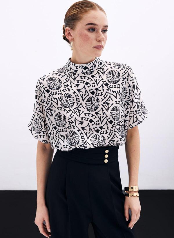 Kısa Kol Desenli Bluz - Ekru - Image 1