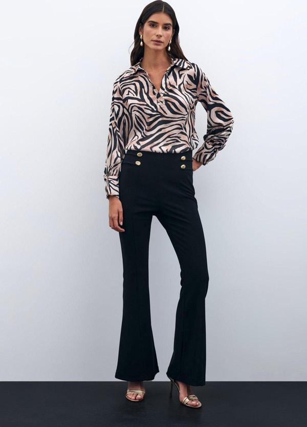 Desenli Gömlek Yaka Bluz - Siyah - Image 1
