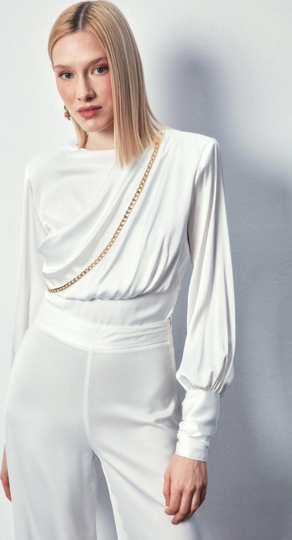 Ön Zincirli Saten Bluz - Ekru - Image 1