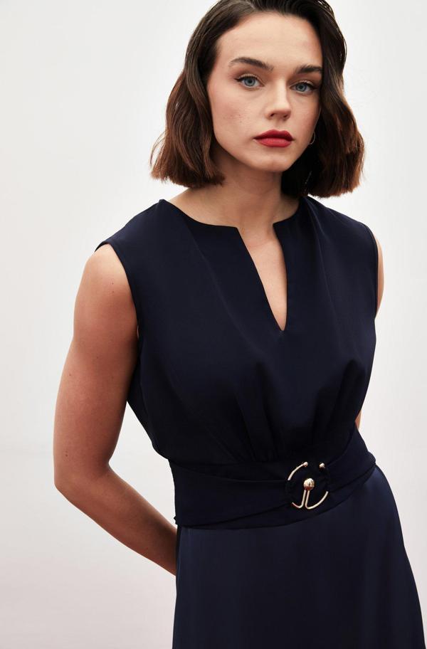 Toka Detaylı Kolsuz Bluz - Lacivert - Image 1