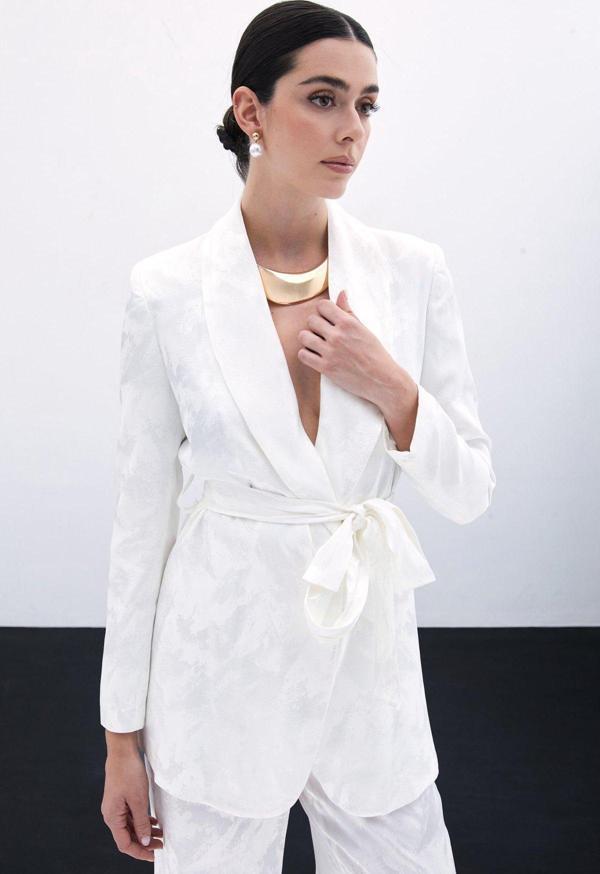 Bağlamalı Jakarlı Ceket - Ekru - Image 1