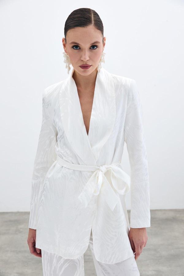 Kuşaklı Desenli Uzun Ceket - Ekru - Image 1