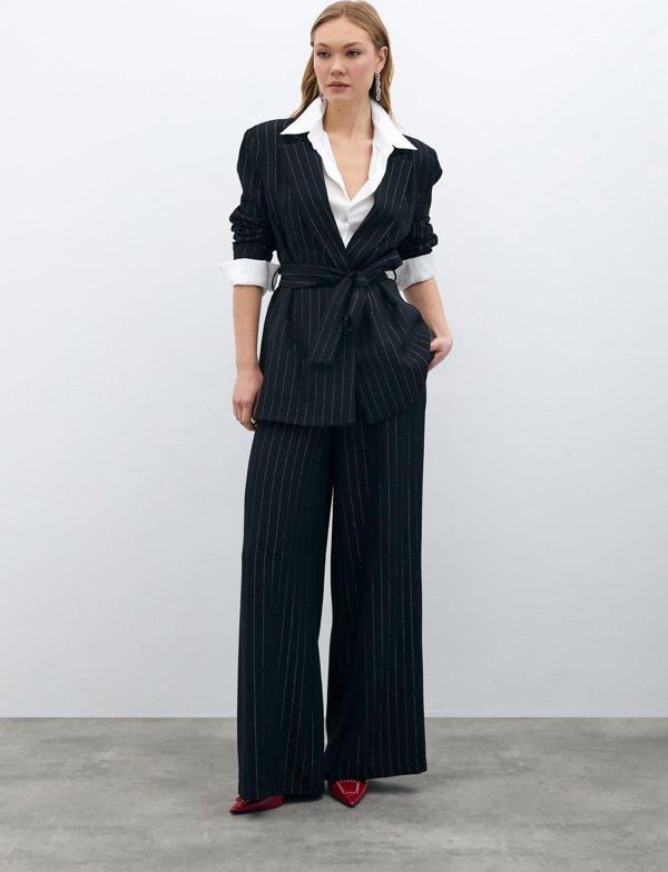 Simli Çizgili Kuşaklı Ceket - Siyah Çizgili - Image 1