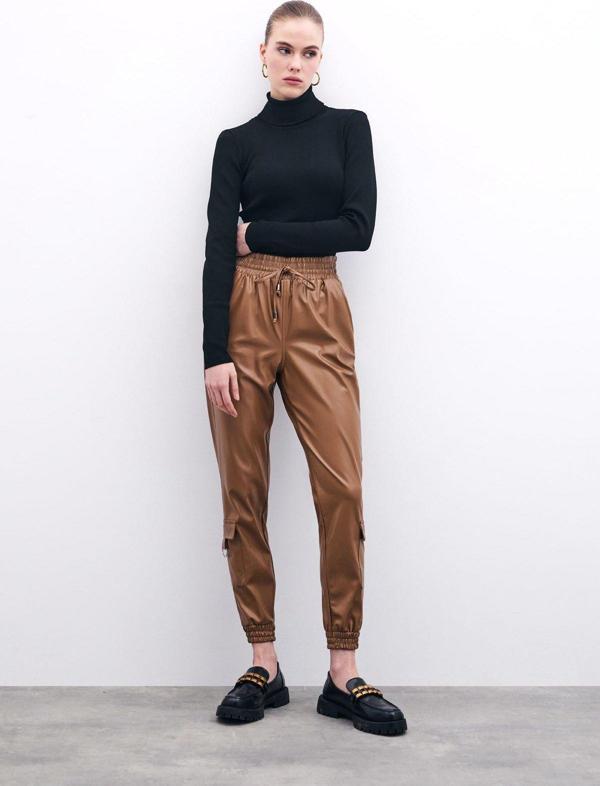 Bel Lastikli Deri Jogger Pantolon - Bej - Image 1