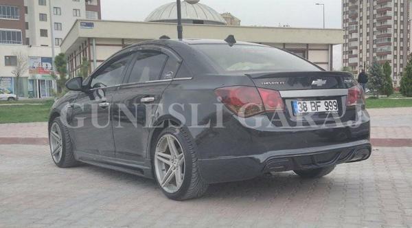 Chevrolet Cruze Uyumlu Rieger Marşpiyel - Image 1