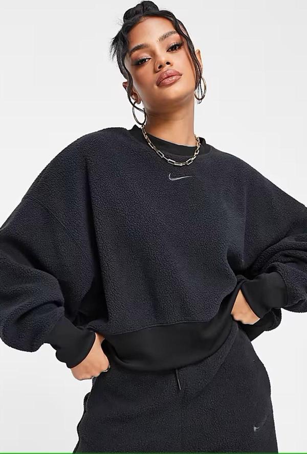 Nike Sportswear Plush Mod Crop Crew Sweatshirt Black Kadın Geniş Kalıp Peluş Sweatshirt Siyah - Image 1