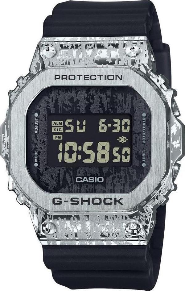 GM-5600GC-1DR Casio G-Shock Erkek Kol Saati - Image 1