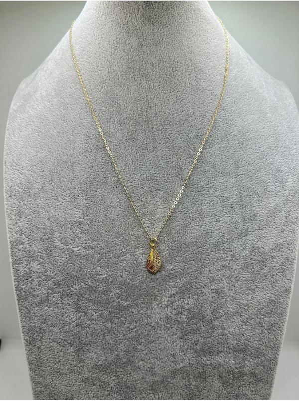 Han Ticarethane Altın Renk Yaprak Kolye - Image 1
