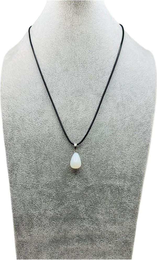 Han Ticarethane Damla Model Ay Taşı Doğal Taş Kolye - Image 1