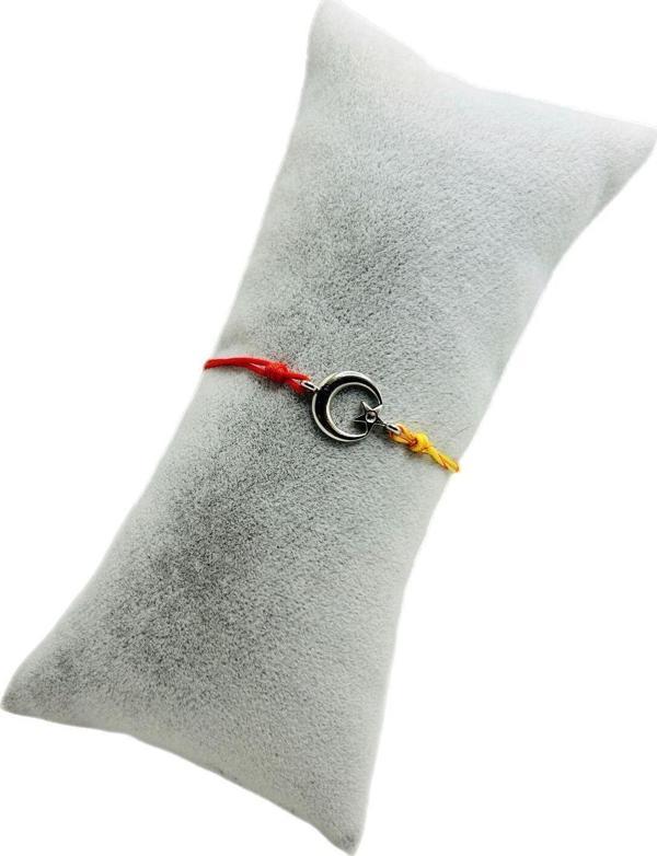 Han Ticarethane Sarı Kırmızı İpli Gümüş Renk Ay Yıldız Bileklik - Image 1