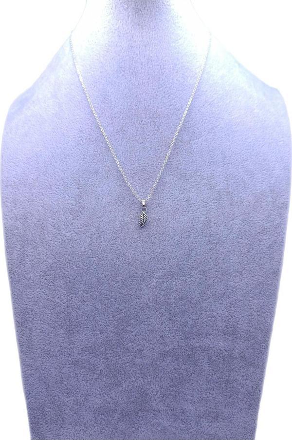 Han Ticarethane Minimalist Yaprak Kolye - Image 1