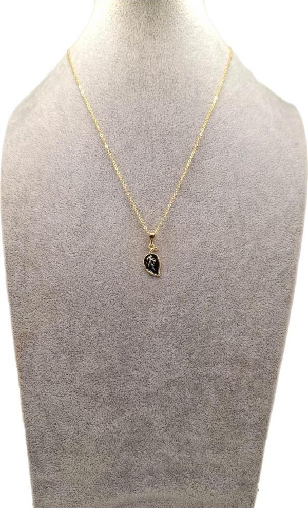 Han Ticarethane Altın Renk Siyah Yaprak Kolye - Image 1