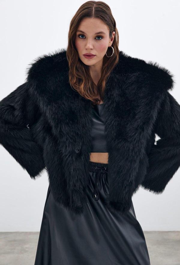 Yakalı Kürk - Siyah - Image 1