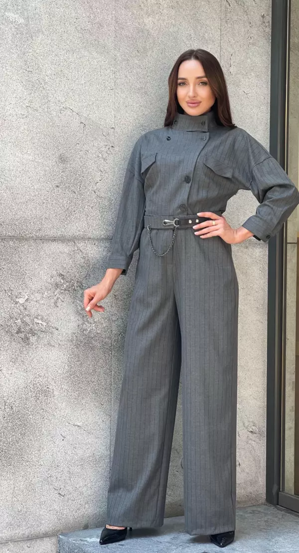 Trend Kadın Simli çizgiler ve asimetrik yaka bir arada! Truvakar kollu, kemerli tulumla fark yarat. - Image 1