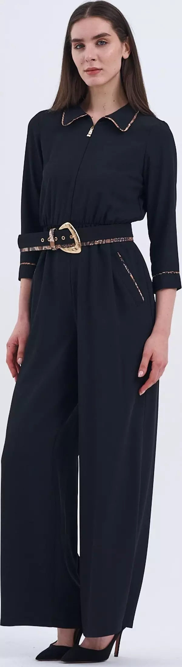 Trend Kadın Modayı cesur bir adım ileri taşıyan leopar detaylı kemerli tulum modelimizle tanışın! - Image 1