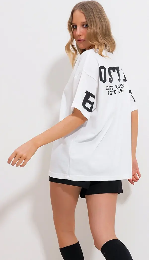 Sırt Baskılı Oversize T-Shirt - Image 1