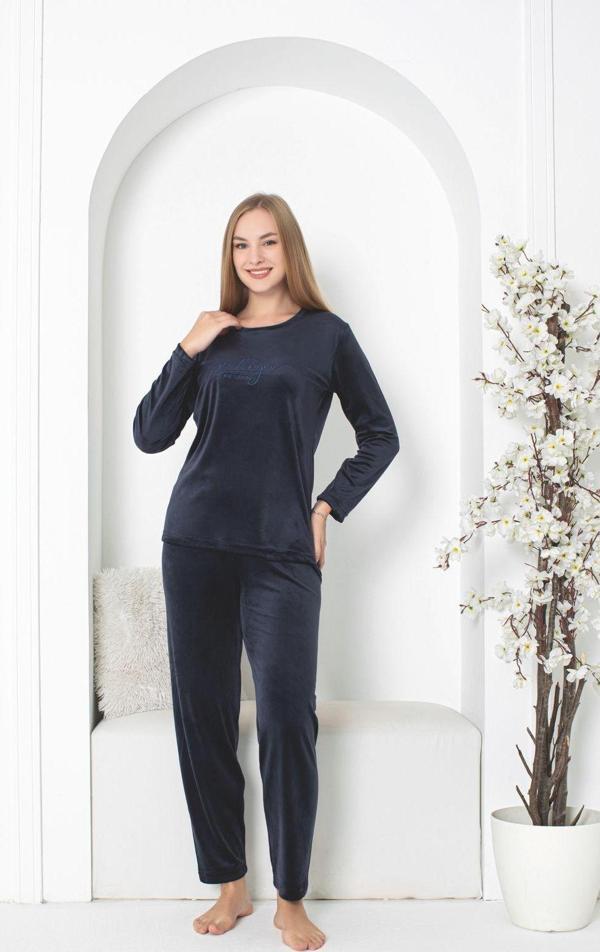 Luxury Velvet Fransız Kadife Yazı Detaylı Pijama Takımı - Image 1