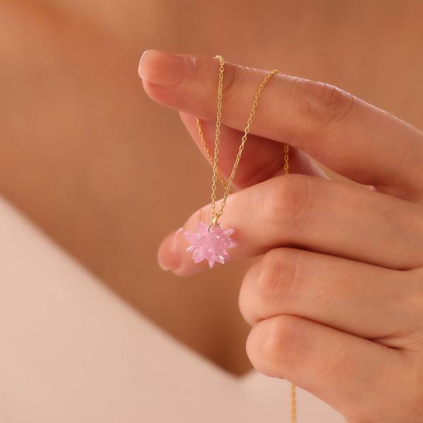 Vaoov 925 Ayar Gümüş Pembe Kristal Taşlı Lotus Kolye - Image 1