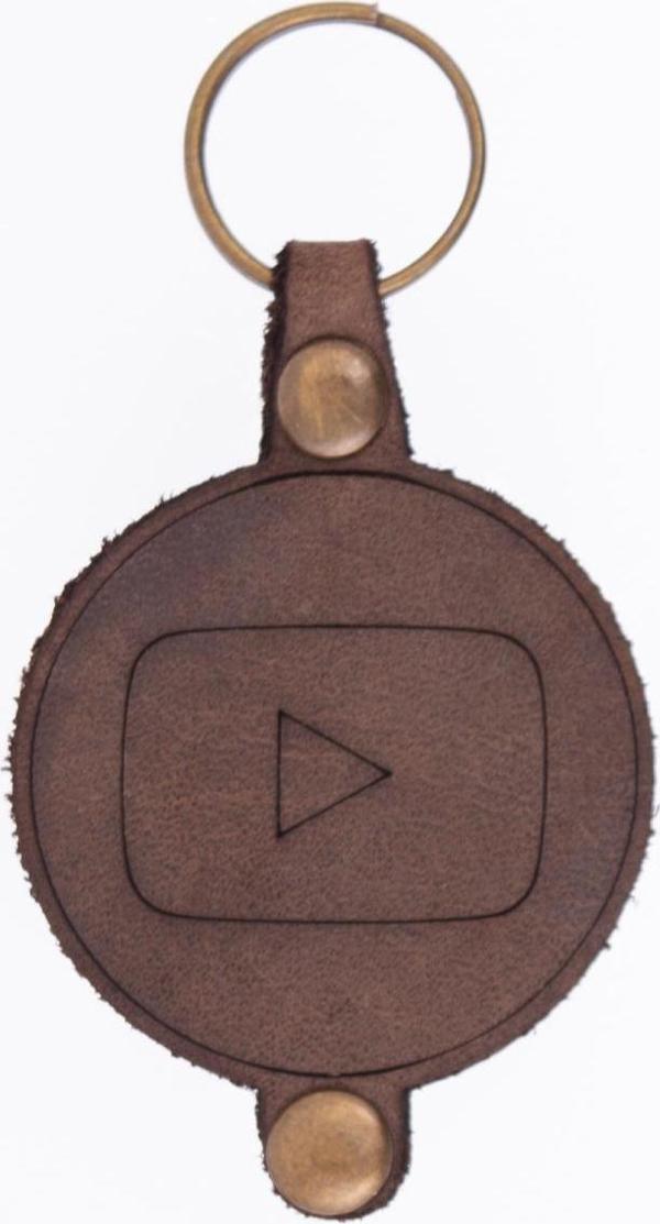 Miaju Play - Oynat Desenli Deri Anahtarlık, Özel Günler İçin En İyi Hediye, Farklı Desen Ve Renkler,Kalite - Image 1