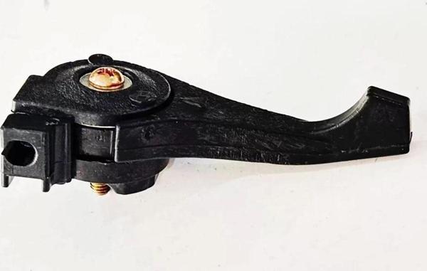 Basınçlı Ilaçlama Motoru Gaz Kolu 3wz3 Tf900 Tu26 768 - Image 1