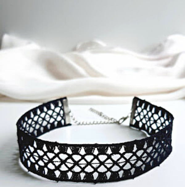GOTİK SİYAH DANTEL GÜPÜR CHOKER KOLYE - Image 1