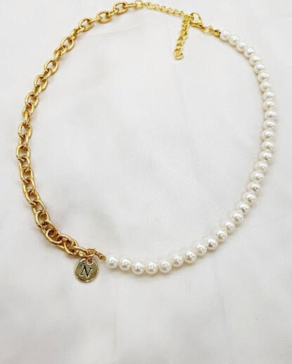 N İNCİLİ ZİNCİR HARF TARZ KOLYE - Image 1