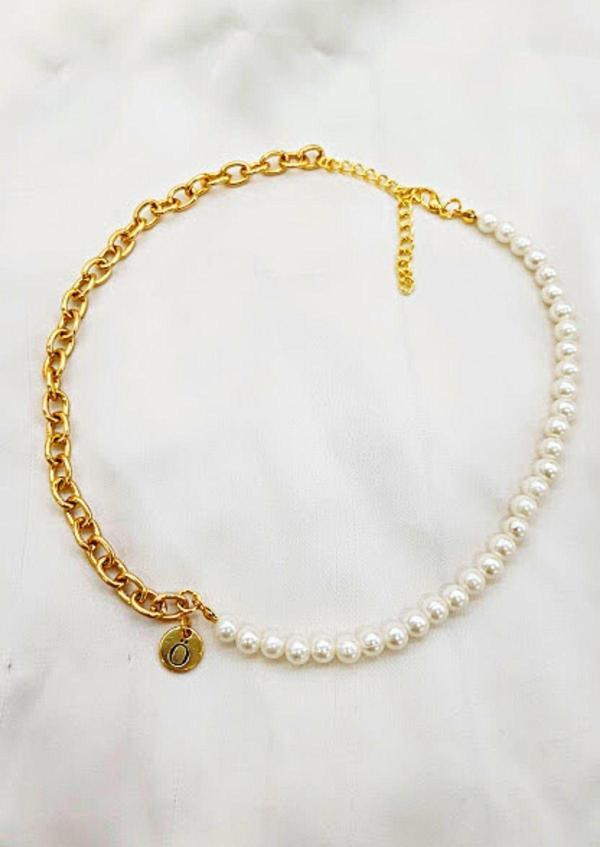 Ö İNCİLİ ZİNCİR HARF TARZ KOLYE - Image 1