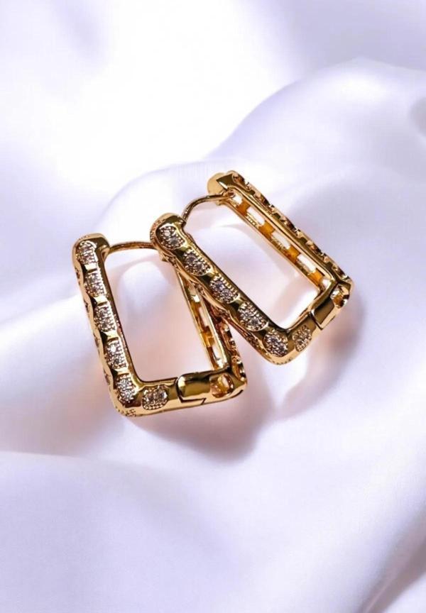 DOKULU TAŞLI HALKA KÜPE - Image 1