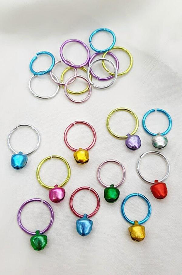 RENKLİ ZİLLİ 20 PARÇA  SAÇ KÜPE SETİ - Image 1