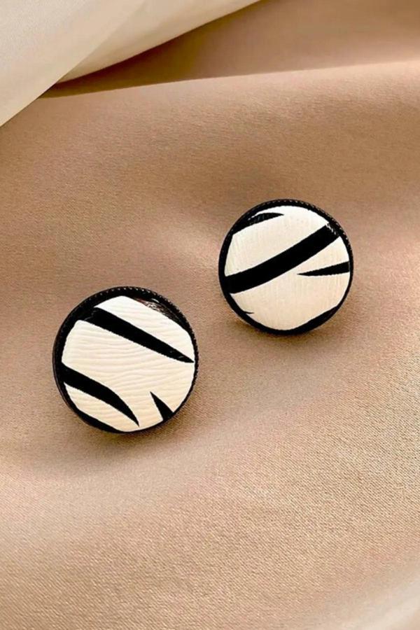 Zebra Desenli  Deri Tasarım Küpe - Image 1