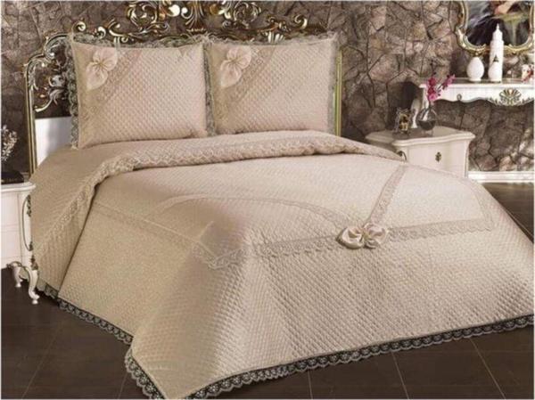 Çalışkan Çeyiz Evi Naime Pike Takımı Ve Yatak Örtüsü - Kapitone Güpürlü Pike Takımı Yatak Örtüsü Çift Kişilik 225X250 - Image 1